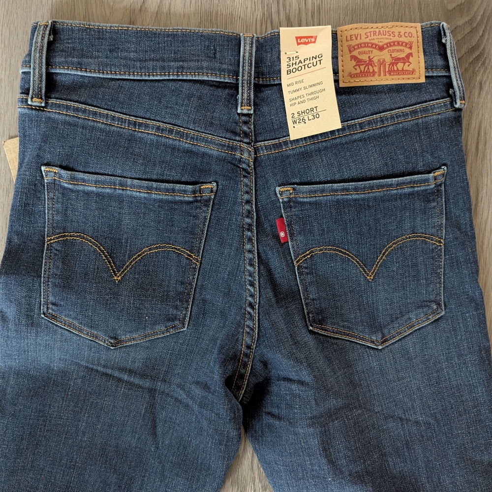Levi's Women's Blue Shaping Bootcut Jeans - Picture 5 of 6